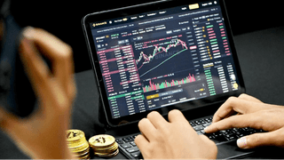 Écran de passage d'ordres Frugacelle à latence réduite affichant un flux de transactions en direct
